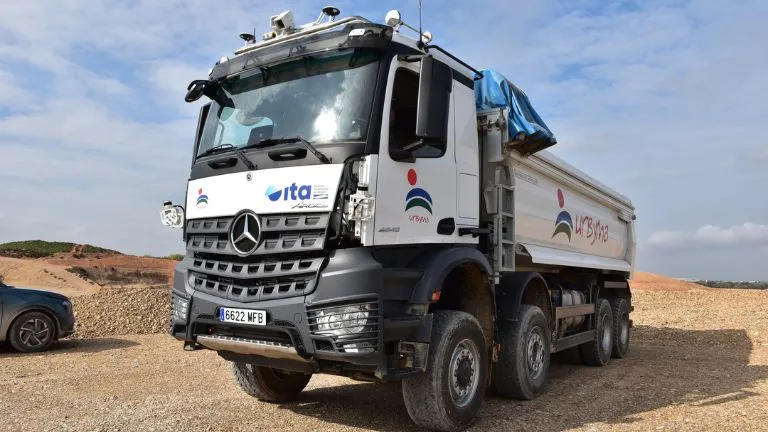 camion-autonomo-proyecto-dakar-urbyma_11zon